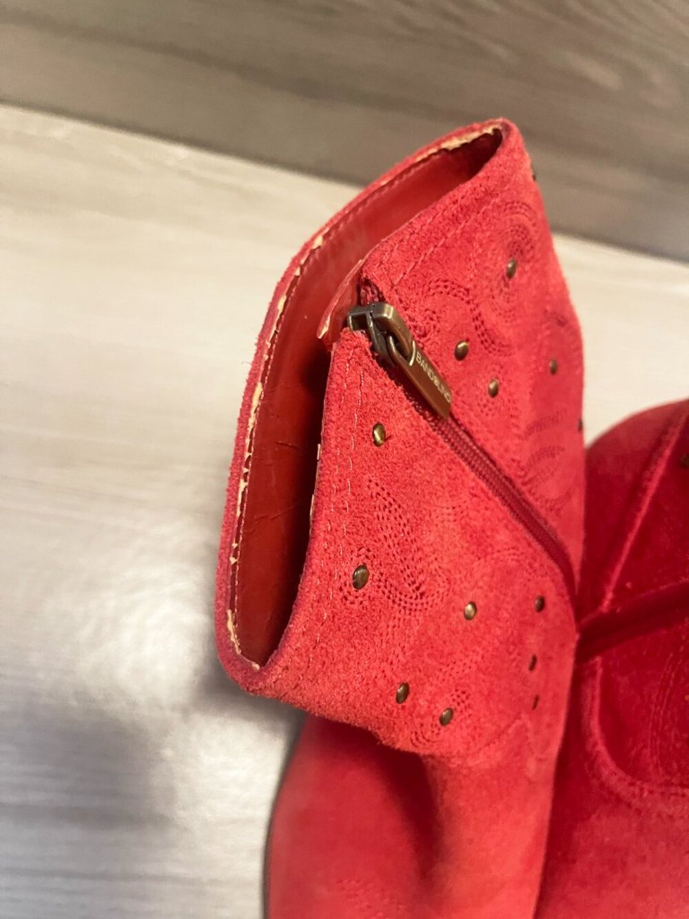 Bandolino Xerissa Red Suede Studded Western Ankle Boots Size 7M - Picture 9 of 16